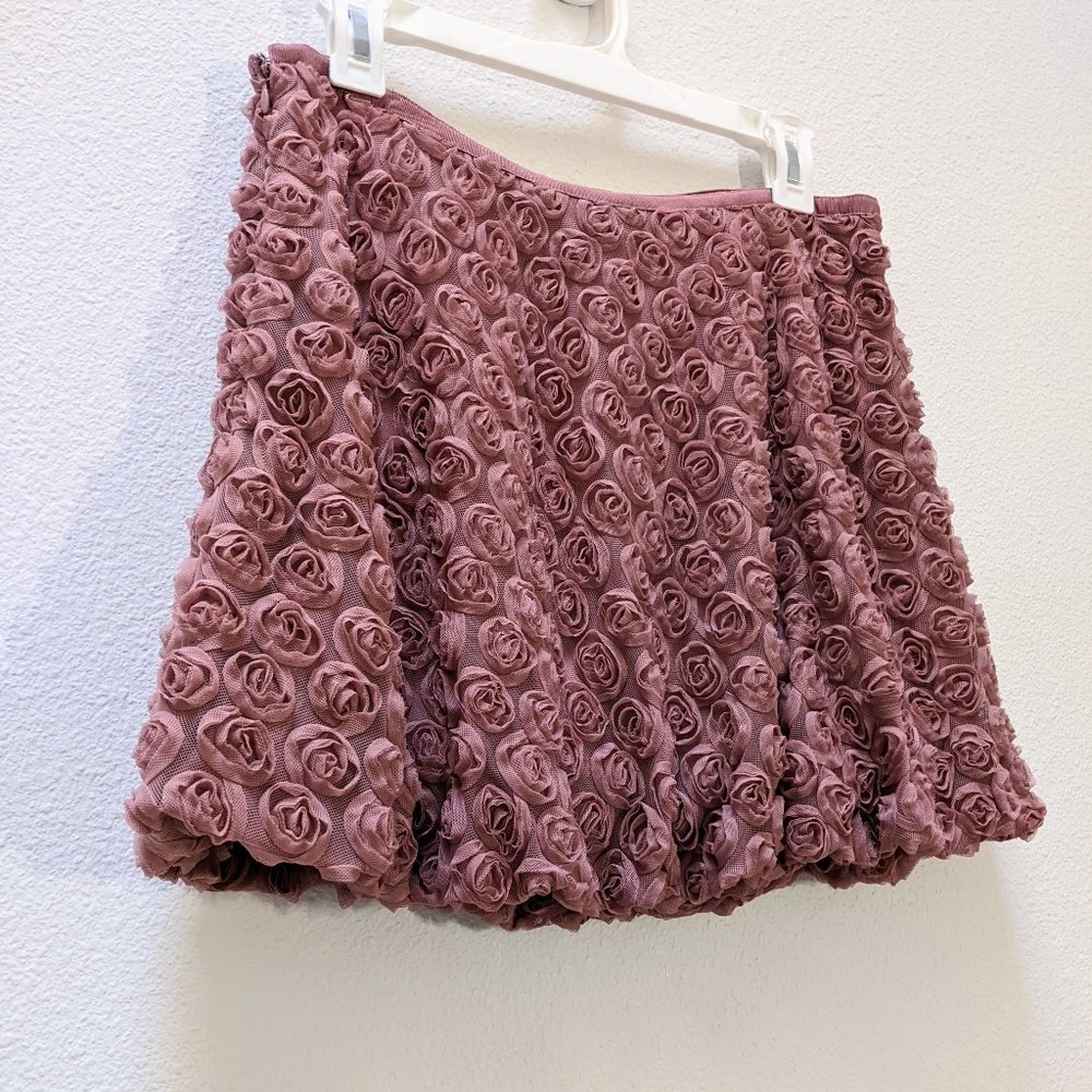 Rose mesh bubble mini skirt by Tara Jarmon for Target 2006 size Medium in EUC